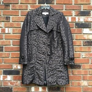 Leopard print, lightweight, 3/4 length Coat